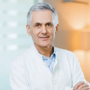 Porträt von Dr. med. Andreas Piecyk, Facharzt für Pneumologie am LungenZentrum Hirslanden Zürich